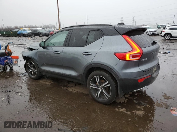 2019 Volvo XC40 R-Design with VIN YV4162UM3K2102750, listed as a Copart auction lot 51087625 with 31,388 mi miles and Clean title. Bid and sale history available at DreamBid. Image 2.
