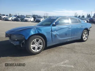 2020 Dodge Charger SXT with VIN 2C3CDXBG2LH233113, listed as a Copart auction lot 52831745 with 71,088 mi miles and Salvage title. Bid and sale history available at DreamBid. Image 1.