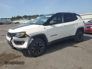 2019 Jeep Compass Trailhawk with VIN 3C4NJDDB5KT647778, listed as a Copart auction lot 62032515 with 51,505 mi miles and Salvage title. Bid and sale history available at DreamBid. Image 1.
