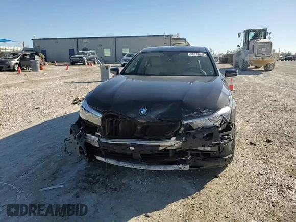 2018 BMW 7 Series 740i with VIN WBA7E2C55JG742497, listed as a Copart auction lot 82173994 with 52,354 mi miles and Salvage Title. Bid and sale history available at carsss.com. Image 16.