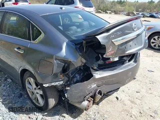 2014 Nissan Altima 2.5 S with VIN 1N4AL3AP5EC104858, listed as a IAAI auction lot 42082088 with 197,853 mi miles. Bid and sale history available at carsss.com. Image 6.