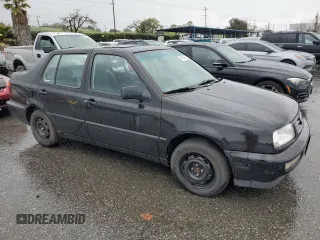 1997 Volkswagen Jetta with VIN 3VWRB81H2VM070024, listed as a Copart auction lot 49230155 with Not provided miles and Clean title. Bid and sale history available at DreamBid. Image 4.