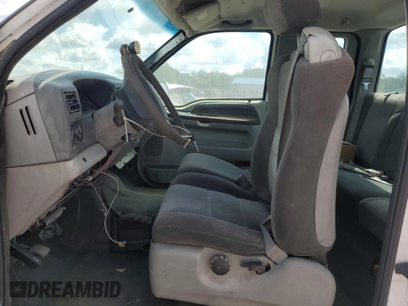 2000 Ford F-350 XL z VIN 1FTSX31F1YED21066, wystawiony jako Copart lot #56722855 z przebiegiem 177 888 mil mil oraz Szkoda całkowita • Salvage title. Historia ofert i sprzedaży dostępna na DreamBid. Obrazek 7.