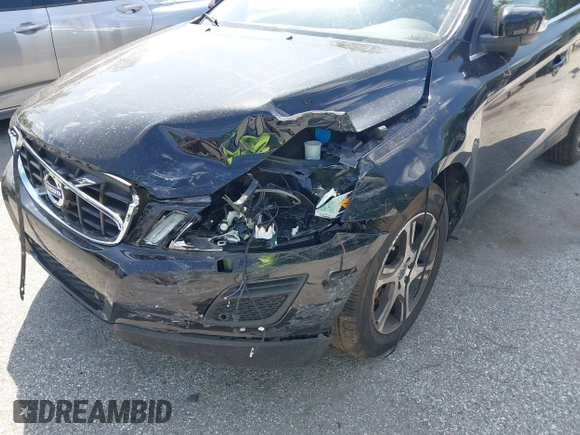 2013 Volvo XC60 T6 с VIN YV4902DZXD2445302, выставлен на аукционе IAAI как лот 42145755 с пробегом 115 547 миль миль и . История ставок и продаж доступна на DreamBid. Изображение 6.