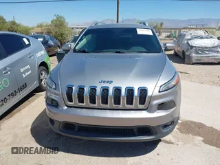 2017 Jeep Cherokee Latitude with VIN 1C4PJLCB3HW660925, listed as a IAAI auction lot 42087708 with 111,345 mi miles and . Bid and sale history available at carsss.com. Image 12.
