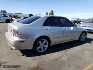 2001 Lexus IS 300 with VIN JTHBD182510017529, listed as a Copart auction lot 64518724 with 252,131 mi miles and Salvage Title. Bid and sale history available at carsss.com. Image 3.