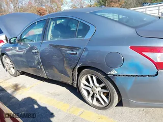 2010 Nissan Maxima 3.5 SV w/Premium Pkg with VIN 1N4AA5APXAC860116, listed as a IAAI auction lot 39738771 with 175,197 mi miles. Bid and sale history available at carsss.com. Image 6.