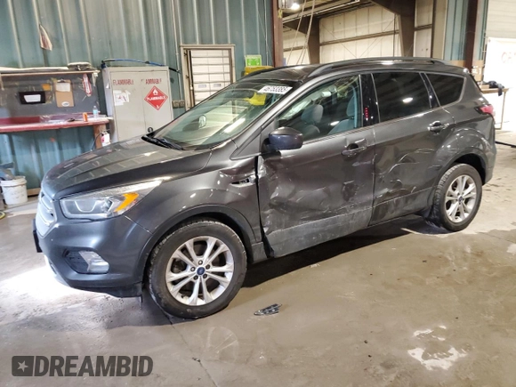 2017 Ford Escape SE with VIN 1FMCU9G92HUC01280, listed as a Copart auction lot 46753385 with 129,889 mi miles and Salvage Title. Bid and sale history available at carsss.com. Image 1.
