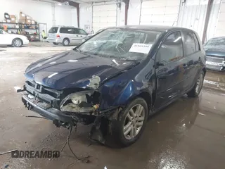 2006 Volkswagen Rabbit z VIN WVWDR71KX6W139767, wystawiony jako IAAI lot #41569399 z przebiegiem 229 724 mil mil oraz . Historia ofert i sprzedaży dostępna na DreamBid. Obrazek 2.