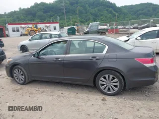 2011 Honda Accord EX с VIN 1HGCP2F72BA037123, выставлен на аукционе IAAI как лот 42438929 с пробегом 104 232 миль миль и . История ставок и продаж доступна на DreamBid. Изображение 14.