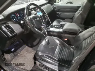 2019 Land Rover Discovery HSE z VIN SALRR2RV6KA082801, wystawiony jako Copart lot #89118785 z przebiegiem 70 203 mil mil oraz Szkoda całkowita • Salvage title. Historia ofert i sprzedaży dostępna na DreamBid. Obrazek 7.