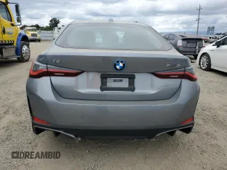 2023 BMW i4 eDrive35 z VIN WBY43AW06PFR23434, wystawiony jako Copart lot #54530055 z przebiegiem 16 920 mil mil oraz Szkody całkowita. Historia ofert i sprzedaży dostępna na DreamBid. Obrazek 6.