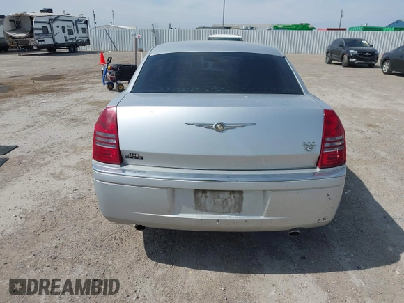 2005 Chrysler 300 with VIN 2C3JA63H05H693522, listed as a IAAI auction lot 41847279 with 162,037 mi miles. Bid and sale history available at carsss.com. Image 16.