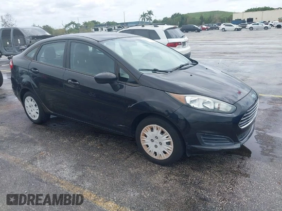 2014 Ford Fiesta S z VIN 3FADP4AJ9EM104704, wystawiony jako IAAI lot #42016647 z przebiegiem 81 826 mil mil oraz . Historia ofert i sprzedaży dostępna na DreamBid. Obrazek 1.
