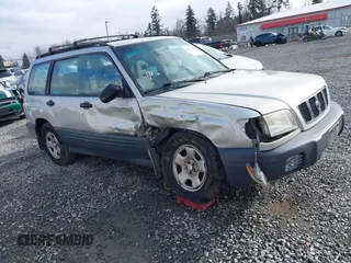 2001 Subaru Forester L with VIN JF1SF635X1H735028, listed as a IAAI auction lot 41805026 with 132,843 mi miles. Bid and sale history available at carsss.com. Image 1.