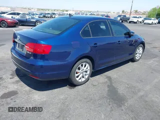 2011 Volkswagen Jetta SE with VIN 3VWDZ7AJ2BM340240, listed as a IAAI auction lot 42726569 with 74,044 mi miles and . Bid and sale history available at DreamBid. Image 4.