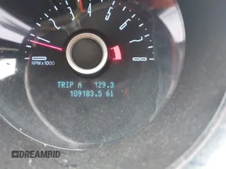 2014 Ford Mustang V6 с VIN 1ZVBP8AM7E5267695, выставлен на аукционе IAAI как лот 42535101 с пробегом 109 183 миль миль и . История ставок и продаж доступна на DreamBid. Изображение 15.