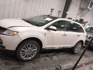 2011 Lincoln MKX with VIN 2LMDJ8JKXBBJ34612, listed as a IAAI auction lot 41775743 with 137,810 mi miles and . Bid and sale history available at DreamBid. Image 14.