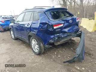 2023 Toyota Corolla Cross LE с VIN 7MUBAABG7PV064085, выставлен на аукционе IAAI как лот 41539311 с пробегом 36 183 миль миль и . История ставок и продаж доступна на DreamBid. Изображение 3.