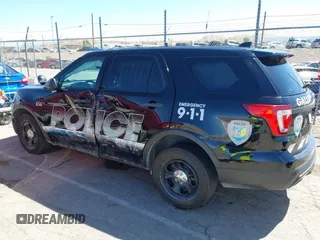 2017 Ford Police Interceptor Utility с VIN 1FM5K8AT0HGD14009, выставлен на аукционе IAAI как лот 42050424 с пробегом 100 050 миль миль и . История ставок и продаж доступна на DreamBid. Изображение 15.