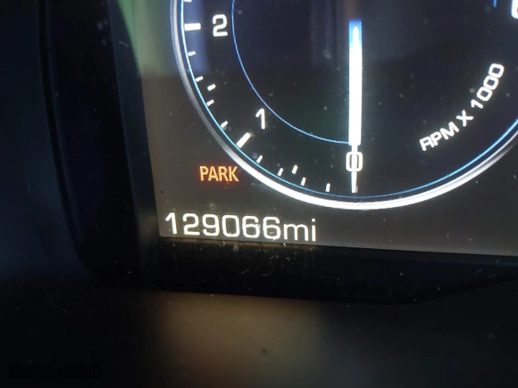2015 Cadillac Escalade Luxury with VIN 1GYS3MKJXFR651714, listed as a IAAI auction lot 41205449 with 129,066 mi miles. Bid and sale history available at carsss.com. Image 16.