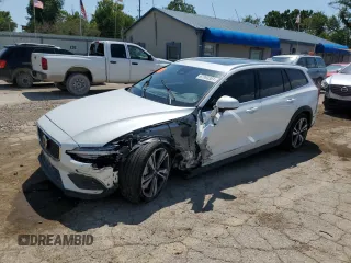 2023 Volvo V60 Plus with VIN YV4L12WY9P2109300, listed as a Copart auction lot 75467504 with 11,733 mi miles and Salvage title. Bid and sale history available at DreamBid. Image 1.
