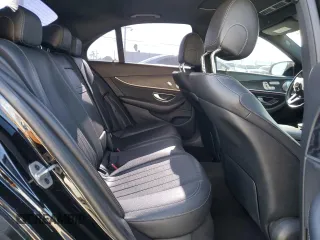 2019 Mercedes-Benz E 300 z VIN WDDZF4JB9KA630275, wystawiony jako Copart lot #44413125 z przebiegiem 95 896 mil mil oraz Szkoda całkowita • Salvage title. Historia ofert i sprzedaży dostępna na DreamBid. Obrazek 10.