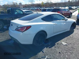 2013 Hyundai Genesis Coupe Grand Touring with VIN KMHHU6KJ7DU096543, listed as a IAAI auction lot 33714958 with 129,768 mi miles and . Bid and sale history available at DreamBid. Image 4.