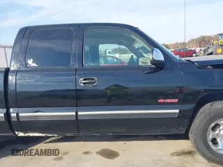 2002 Chevrolet Silverado 1500 LT with VIN 1GCEK19T52E262279, listed as a IAAI auction lot 40711298 with 251,098 mi miles. Bid and sale history available at carsss.com. Image 14.