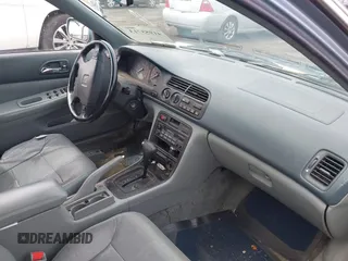 1995 Honda Accord EX w/Leather with VIN 1HGCD5665SA132230, listed as a IAAI auction lot 41955713 with 101,999 mi miles. Bid and sale history available at carsss.com. Image 5.