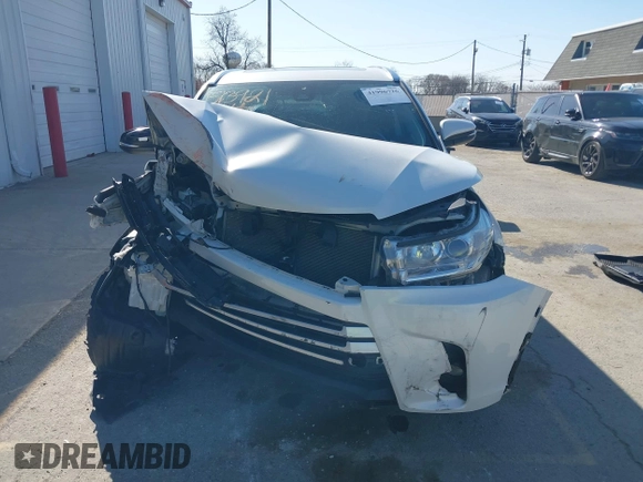 2019 Toyota Highlander SE with VIN 5TDJZRFH4KS568084, listed as a IAAI auction lot 41996726 with 88,892 mi miles and . Bid and sale history available at DreamBid. Image 12.