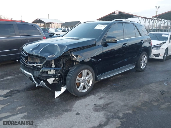 2012 Mercedes-Benz M-Class ML 350 BlueTEC with VIN 4JGDA2EB5CA019951, listed as a IAAI auction lot 41114219 with 116,804 mi miles. Bid and sale history available at carsss.com. Image 19.