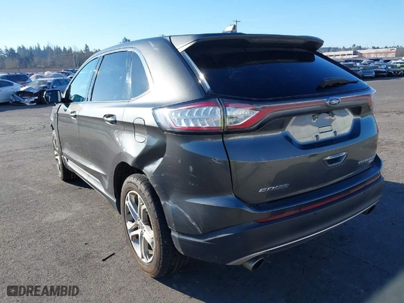 2018 Ford Edge Titanium with VIN 2FMPK4K92JBB67595, listed as a IAAI auction lot 41433020 with 59,316 mi miles. Bid and sale history available at carsss.com. Image 3.