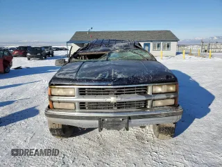 1996 Chevrolet Suburban with VIN 1GNFK16R0TJ417592, listed as a Copart auction lot 42424015 with 238,536 mi miles and Clean Title. Bid and sale history available at carsss.com. Image 5.