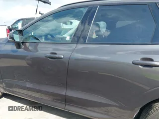 2025 Volvo XC60 Plus с VIN YV4M12RCXS1175731, выставлен на аукционе IAAI как лот 42421989 с пробегом 4 088 миль миль и . История ставок и продаж доступна на DreamBid. Изображение 15.