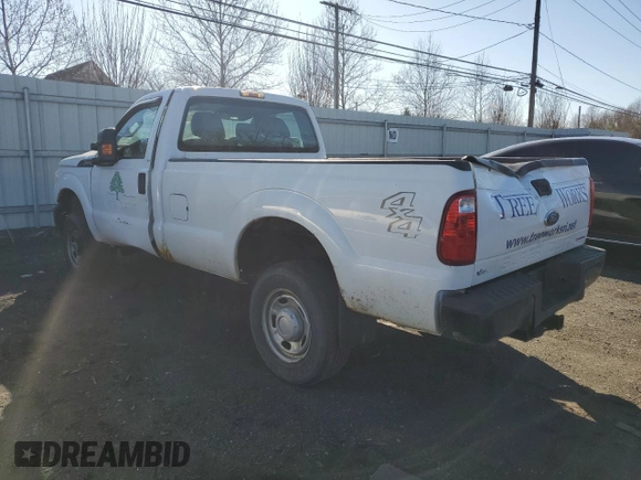 2014 Ford F-250 XL z VIN 1FTBF2B63EEB38789, wystawiony jako Copart lot #50231535 z przebiegiem 204 782 mil mil oraz Czysty tytuł • Clean title. Historia ofert i sprzedaży dostępna na DreamBid. Obrazek 2.