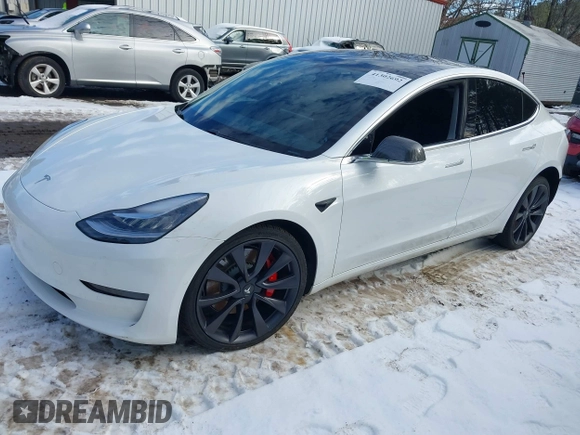 2020 Tesla Model 3 Performance z VIN 5YJ3E1EC5LF791879, wystawiony jako IAAI lot #41302692 z przebiegiem 76 502 mil mil oraz . Historia ofert i sprzedaży dostępna na DreamBid. Obrazek 2.