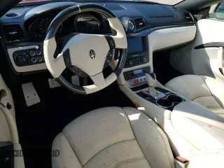 2017 Maserati GranTurismo Convertible Sport with VIN ZAM45VMA1H0227031, listed as a Copart auction lot 87000564 with 3,911 mi miles and Salvage Title. Bid and sale history available at carsss.com. Image 8.