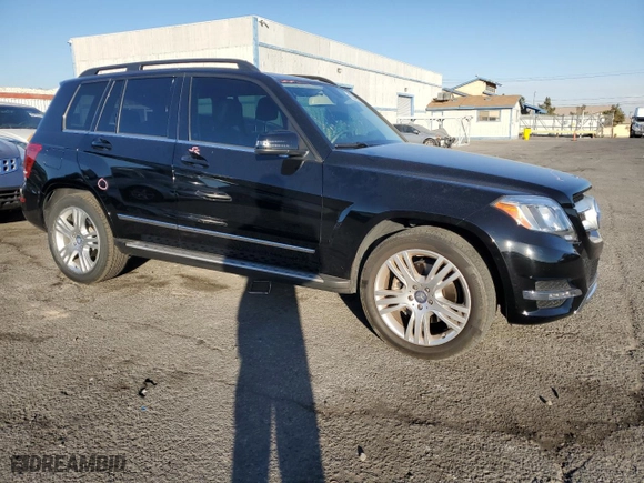 2015 Mercedes-Benz GLK-Class GLK 250 BlueTEC with VIN WDCGG0EBXFG388370, listed as a Copart auction lot 43347205 with 39,952 mi miles and Salvage Title. Bid and sale history available at carsss.com. Image 4.