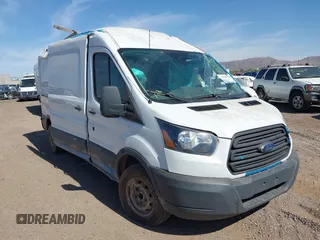 2018 Ford Transit z VIN 1FTYR2CM5JKA51972, wystawiony jako IAAI lot #36489006 z przebiegiem 129 736 mil mil oraz . Historia ofert i sprzedaży dostępna na DreamBid. Obrazek 12.