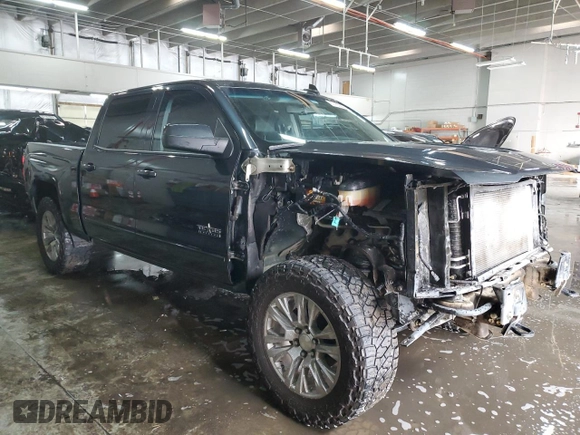 2018 Chevrolet Silverado 1500 LT with VIN 3GCUKREC3JG258674, listed as a Copart auction lot 87425324 with 142,796 mi miles and Salvage Title. Bid and sale history available at carsss.com. Image 4.