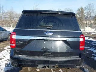 2021 Ford Expedition XLT with VIN 1FMJU1JT4MEA19985, listed as a IAAI auction lot 41198986 with 65,894 mi miles. Bid and sale history available at carsss.com. Image 17.