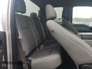 2018 Ford F-150 XL с VIN 1FTEX1CG5JFE19959, выставлен на аукционе Copart как лот 57650575 с пробегом 117 199 миль миль и Списание • Salvage title. История ставок и продаж доступна на DreamBid. Изображение 10.