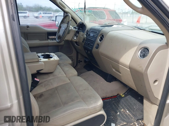 2008 Ford F-150 XL with VIN 1FTRW12WX8FA78405, listed as a IAAI auction lot 41902791 with 218,590 mi miles. Bid and sale history available at carsss.com. Image 5.