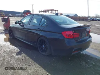 2015 BMW 3 Series 328i xDrive with VIN WBA3B3C51FF548592, listed as a IAAI auction lot 41941167 with 87,124 mi miles. Bid and sale history available at carsss.com. Image 3.