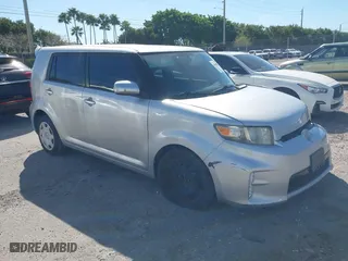 2013 Scion xB with VIN JTLZE4FE9DJ031271, listed as a IAAI auction lot 41748699 with 66,796 mi miles. Bid and sale history available at carsss.com. Image 1.