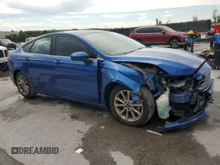 2017 Ford Fusion SE with VIN 3FA6P0H78HR414880, listed as a Copart auction lot 61943155 with 131,616 mi miles and Salvage title. Bid and sale history available at DreamBid. Image 1.