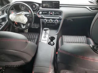 2022 Genesis G70 3.3T with VIN KMTG54TE4NU103180, listed as a Copart auction lot 80885684 with 34,852 mi miles and Salvage Title. Bid and sale history available at DreamBid. Image 8.