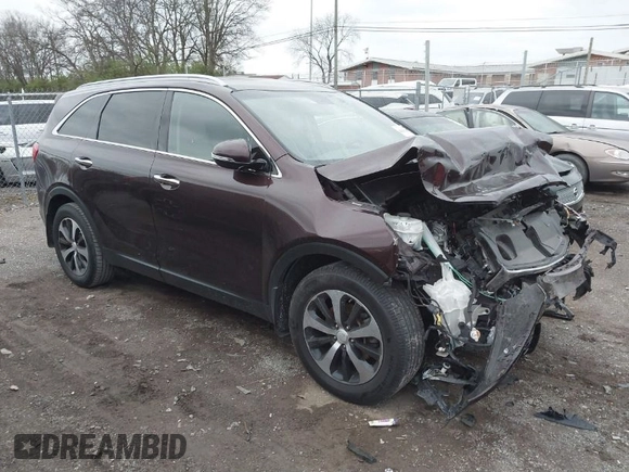 2016 Kia Sorento EX with VIN 5XYPH4A1XGG011498, listed as a IAAI auction lot 41836212 with 170,560 mi miles. Bid and sale history available at carsss.com. Image 1.