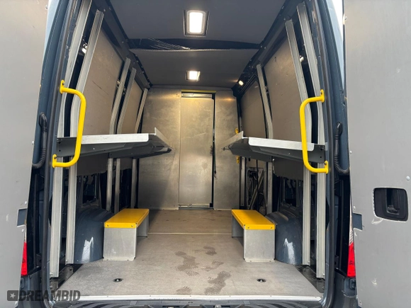 2018 Mercedes-Benz Sprinter Cargo Van Worker with VIN WD3PE7CD2JP644058, listed as a Copart auction lot 85358244 with 131,228 mi miles and Clean Title. Bid and sale history available at carsss.com. Image 6.